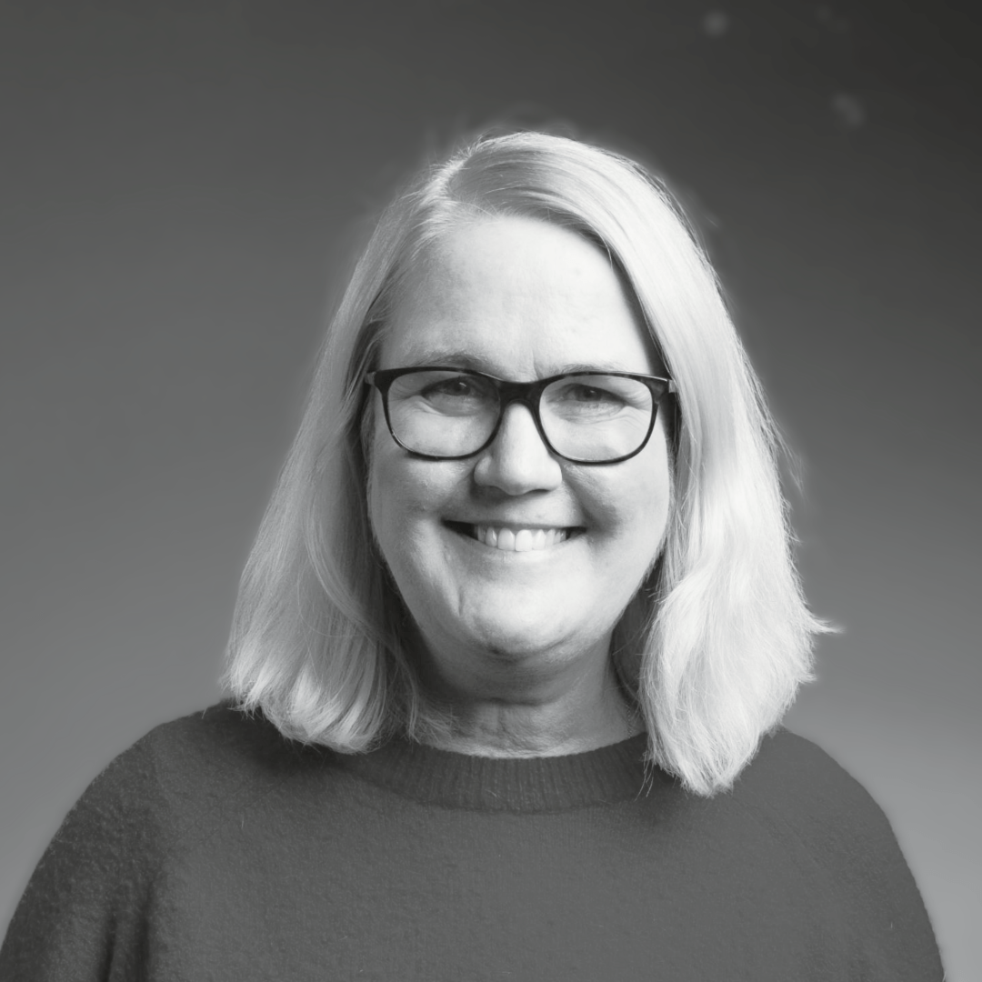 Kathy Harvey, the Senior Marketing Director at InfoDesk